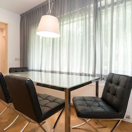 Studio Hoden Daire *